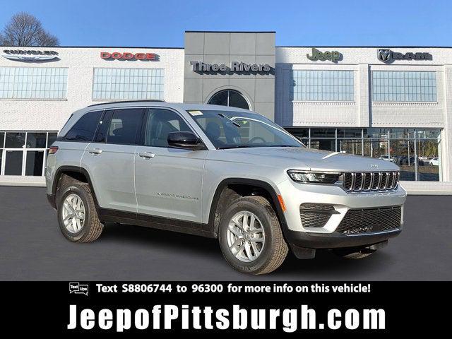 2025 Jeep Grand Cherokee GRAND CHEROKEE LAREDO X 4X4 2025 Jeep Grand Cherokee GRAND CHEROKEE LAREDO X 4X4