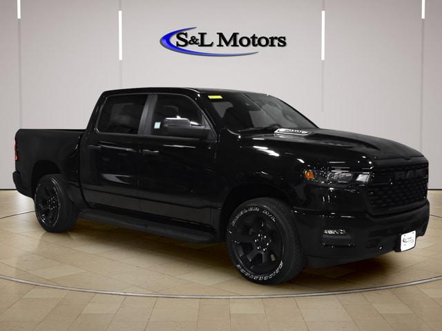 2026 RAM Ram 1500 RAM 1500 EXPRESS CREW CAB 4X4 57 BOX
