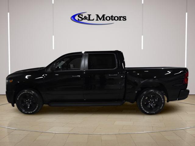 2026 RAM Ram 1500 RAM 1500 EXPRESS CREW CAB 4X4 57 BOX