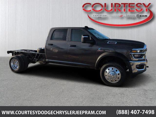 2026 RAM Ram 4500 Chassis Cab RAM 4500 TRADESMAN CHASSIS CREW CAB 4X4 60 CA