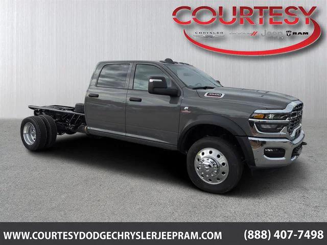 2026 RAM Ram 4500 Chassis Cab RAM 4500 TRADESMAN CHASSIS CREW CAB 4X4 60 CA