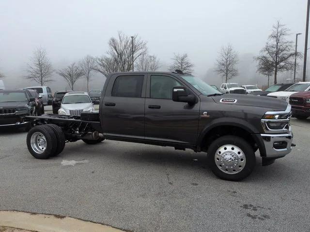 2026 RAM Ram 5500 Chassis Cab RAM 5500 TRADESMAN CHASSIS CREW CAB 4X4 60 CA 2026 RAM Ram 5500 Chassis Cab RAM 5500 TRADESMAN CHASSIS CREW CAB 4X4 60 CA