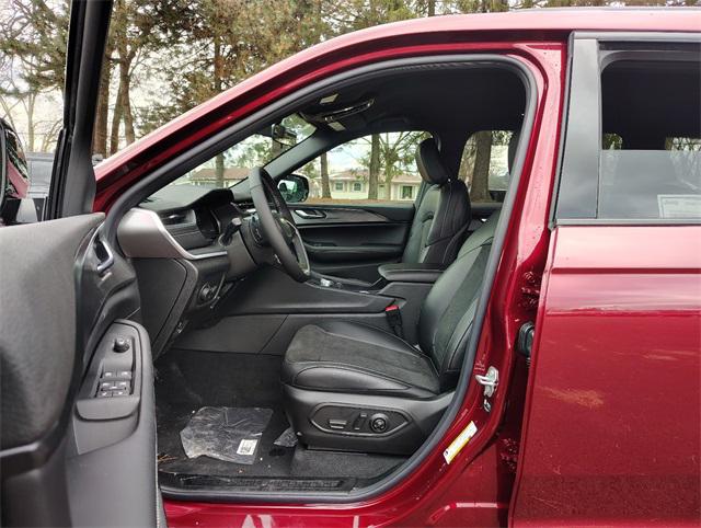 2025 Jeep Grand Cherokee GRAND CHEROKEE L ALTITUDE 4X4