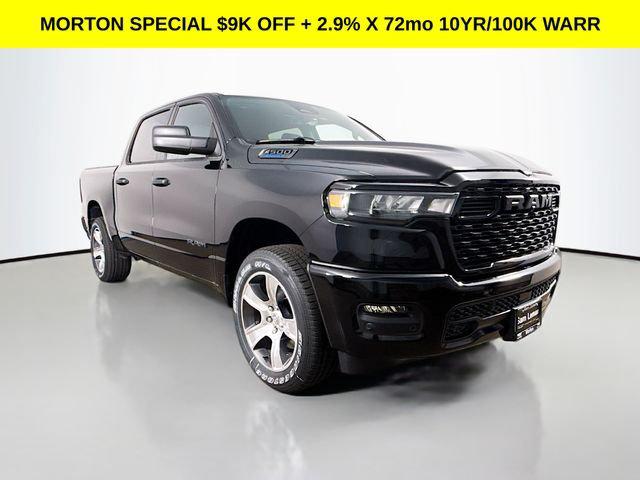 2026 RAM Ram 1500 RAM 1500 EXPRESS CREW CAB 4X4 57 BOX