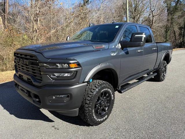 2026 RAM Ram 2500 RAM 2500 TRADESMAN CREW CAB 4X4 64 BOX