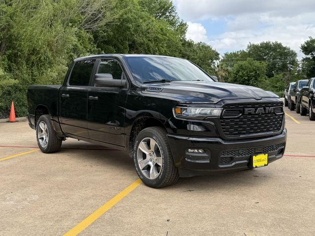 2026 RAM Ram 1500 RAM 1500 EXPRESS CREW CAB 4X2 57 BOX