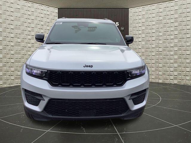 2025 Jeep Grand Cherokee GRAND CHEROKEE ALTITUDE 4X4