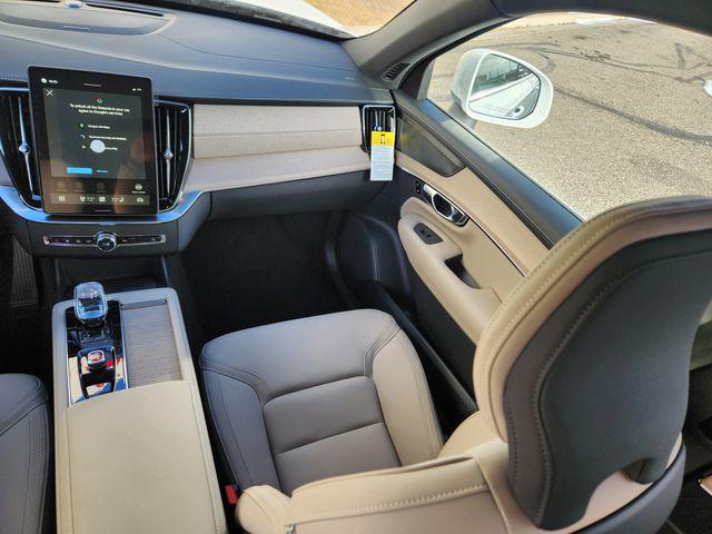 2026 Volvo XC90 Plus, B6 AWD Gas (mild hybrid), Gasoline, Bright, 7 Seats