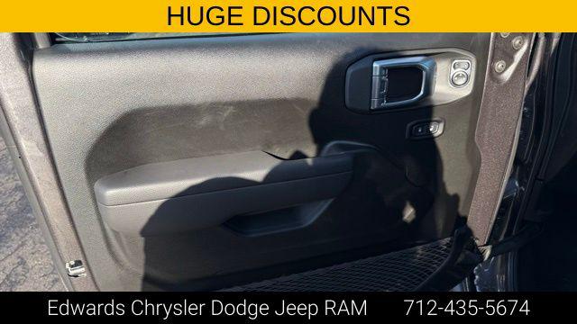 2026 Jeep Wrangler 4-Door Willys 4x4
