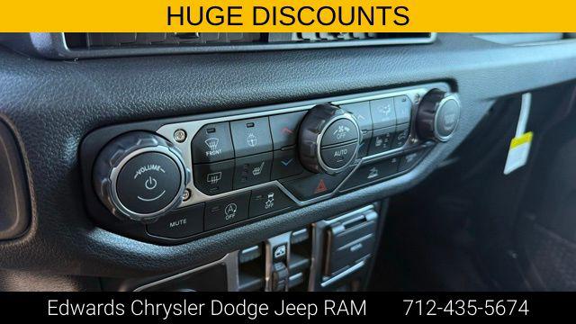 2026 Jeep Wrangler 4-Door Willys 4x4