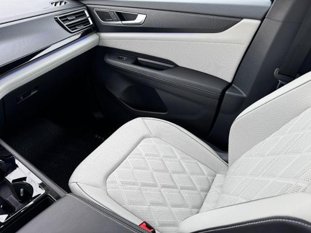 2025 Volkswagen Atlas Cross Sport 2.0T SEL Premium R-Line