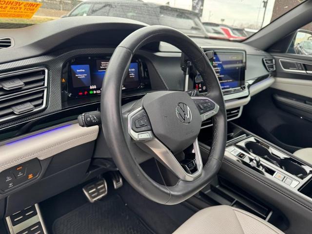2025 Volkswagen Atlas Cross Sport 2.0T SEL Premium R-Line