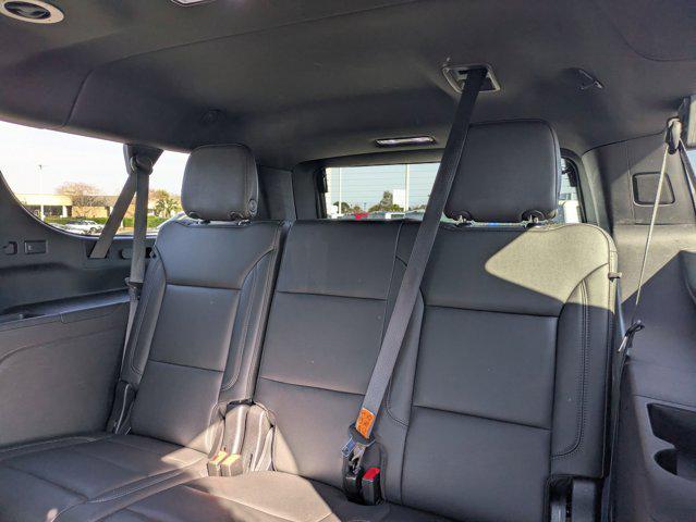 2024 Chevrolet Suburban 4WD LT