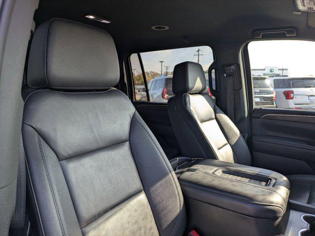 2024 Chevrolet Suburban 4WD LT