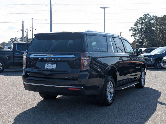 2024 Chevrolet Suburban 4WD LT