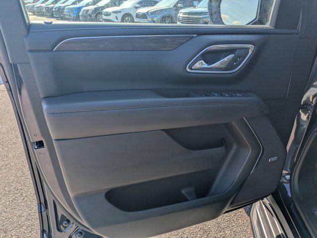 2024 Chevrolet Suburban 4WD LT