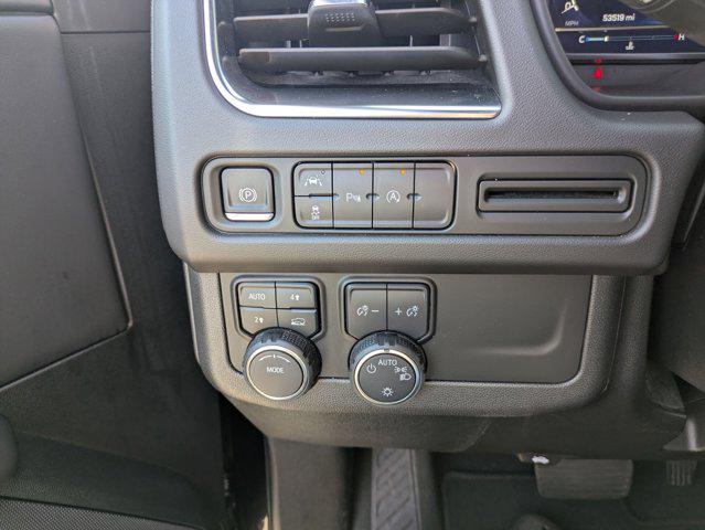 2024 Chevrolet Suburban 4WD LT