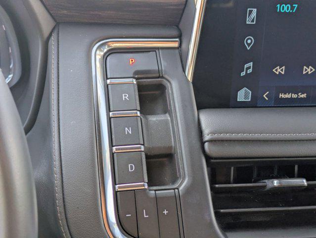 2024 Chevrolet Suburban 4WD LT
