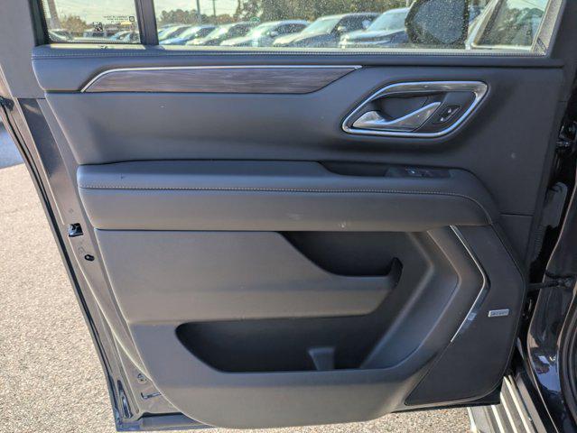 2024 Chevrolet Suburban 4WD LT