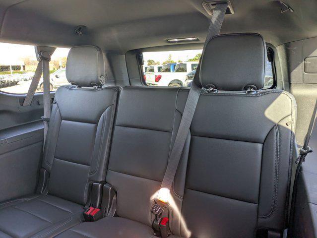 2024 Chevrolet Suburban 4WD LT