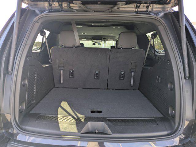 2024 Chevrolet Suburban 4WD LT