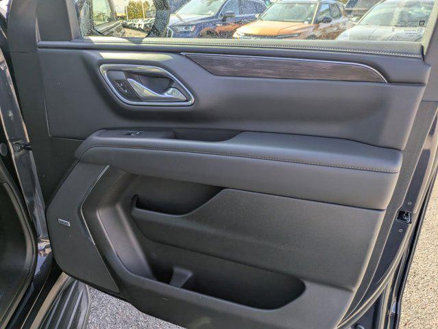 2024 Chevrolet Suburban 4WD LT