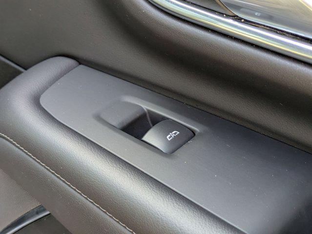 2024 Chevrolet Suburban 4WD LT
