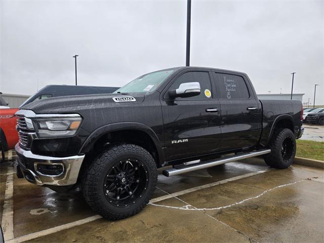 2019 RAM 1500 Laramie Crew Cab 4x2 57 Box 2019 RAM 1500 Laramie Crew Cab 4x2 57 Box