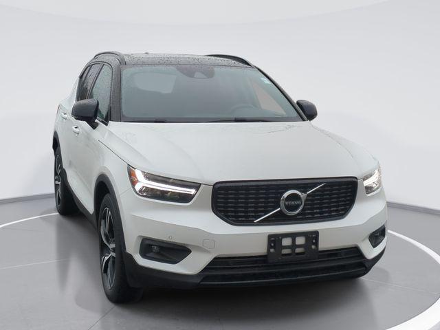 2021 Volvo XC40 T5 R-Design
