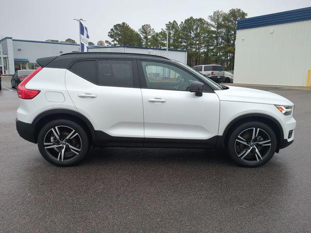 2021 Volvo XC40 T5 R-Design
