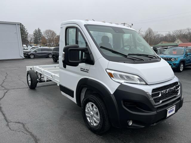 2025 RAM ProMaster 3500 Cutaway Low Roof 2025 RAM ProMaster 3500 Cutaway Low Roof