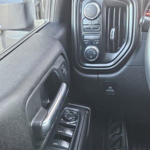 2024 GMC Sierra 2500HD 4WD Crew Cab Standard Bed Pro