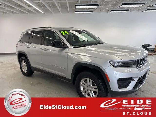 2024 Jeep Grand Cherokee Laredo 4x4 2024 Jeep Grand Cherokee Laredo 4x4