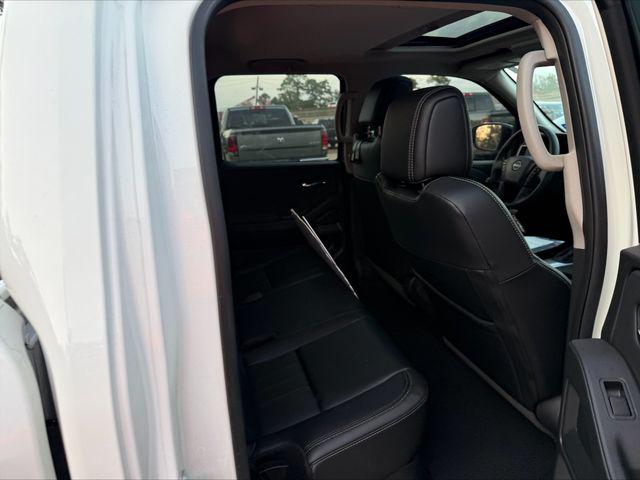 2024 Nissan Frontier Crew Cab SL 4x2