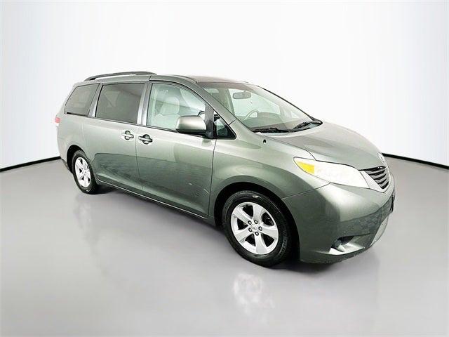 2013 Toyota Sienna LE V6 8 Passenger 2013 Toyota Sienna LE V6 8 Passenger