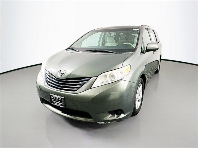 2013 Toyota Sienna LE V6 8 Passenger 2013 Toyota Sienna LE V6 8 Passenger