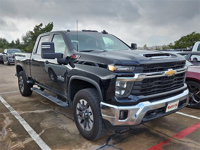 2024 Chevrolet Silverado 2500HD 4WD Crew Cab Standard Bed LT