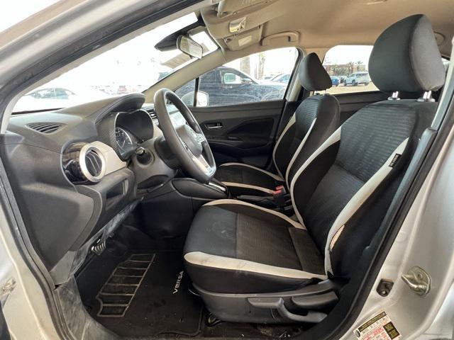 2021 Nissan Versa SV Xtronic CVT