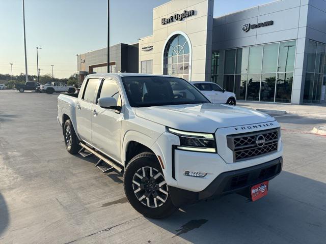 2024 Nissan Frontier Crew Cab SL 4x2