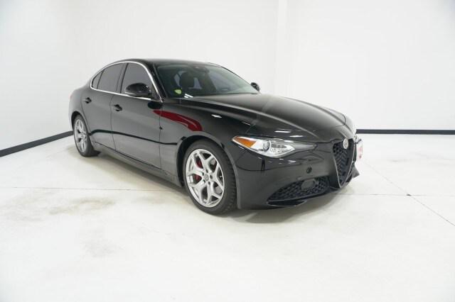 2021 Alfa Romeo Giulia Ti RWD 2021 Alfa Romeo Giulia Ti RWD