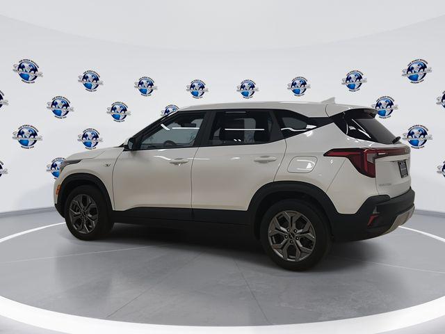 2024 Kia Seltos LX 2024 Kia Seltos LX