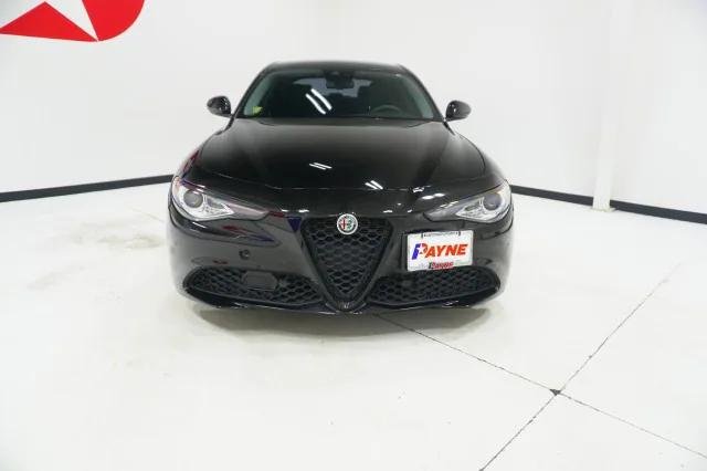 2021 Alfa Romeo Giulia Ti RWD 2021 Alfa Romeo Giulia Ti RWD
