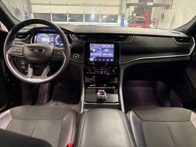 2025 Jeep Grand Cherokee L Altitude X 4x4 2025 Jeep Grand Cherokee L Altitude X 4x4