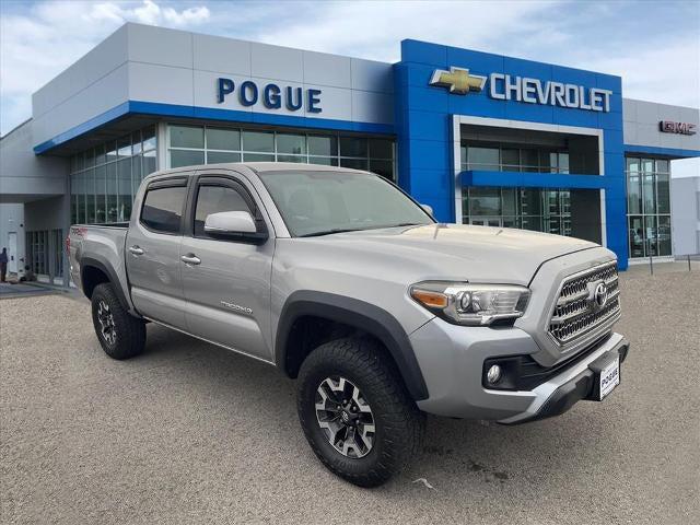 2017 Toyota Tacoma SR5 V6 2017 Toyota Tacoma SR5 V6