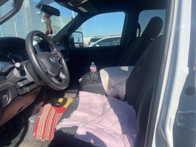 2024 RAM 3500 Tradesman Crew Cab 4x4 8 Box