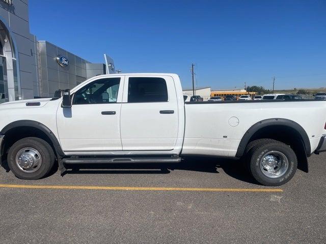 2024 RAM 3500 Tradesman Crew Cab 4x4 8 Box 2024 RAM 3500 Tradesman Crew Cab 4x4 8 Box