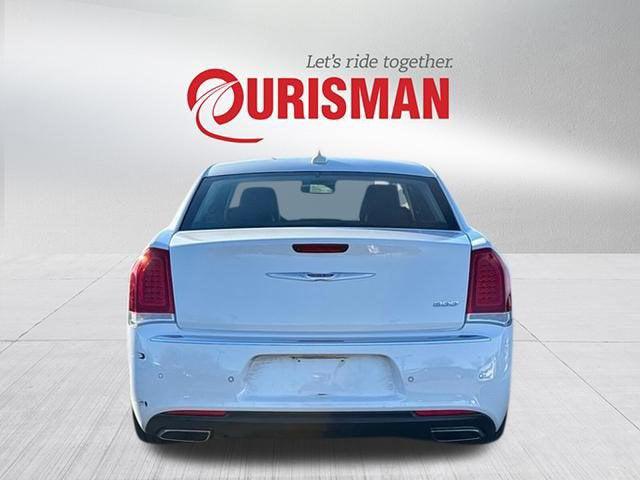 2019 Chrysler 300 Limited