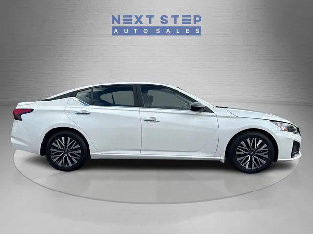 2024 Nissan Altima SV FWD
