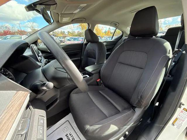 2024 Nissan Altima SV FWD