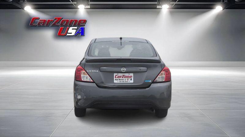 2016 Nissan Versa 1.6 S+